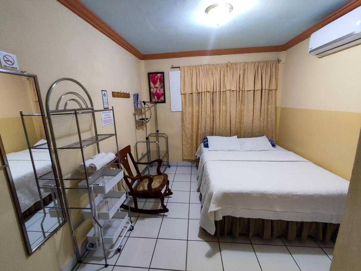 Hotel Fuente De Paz マナグア エクステリア 写真